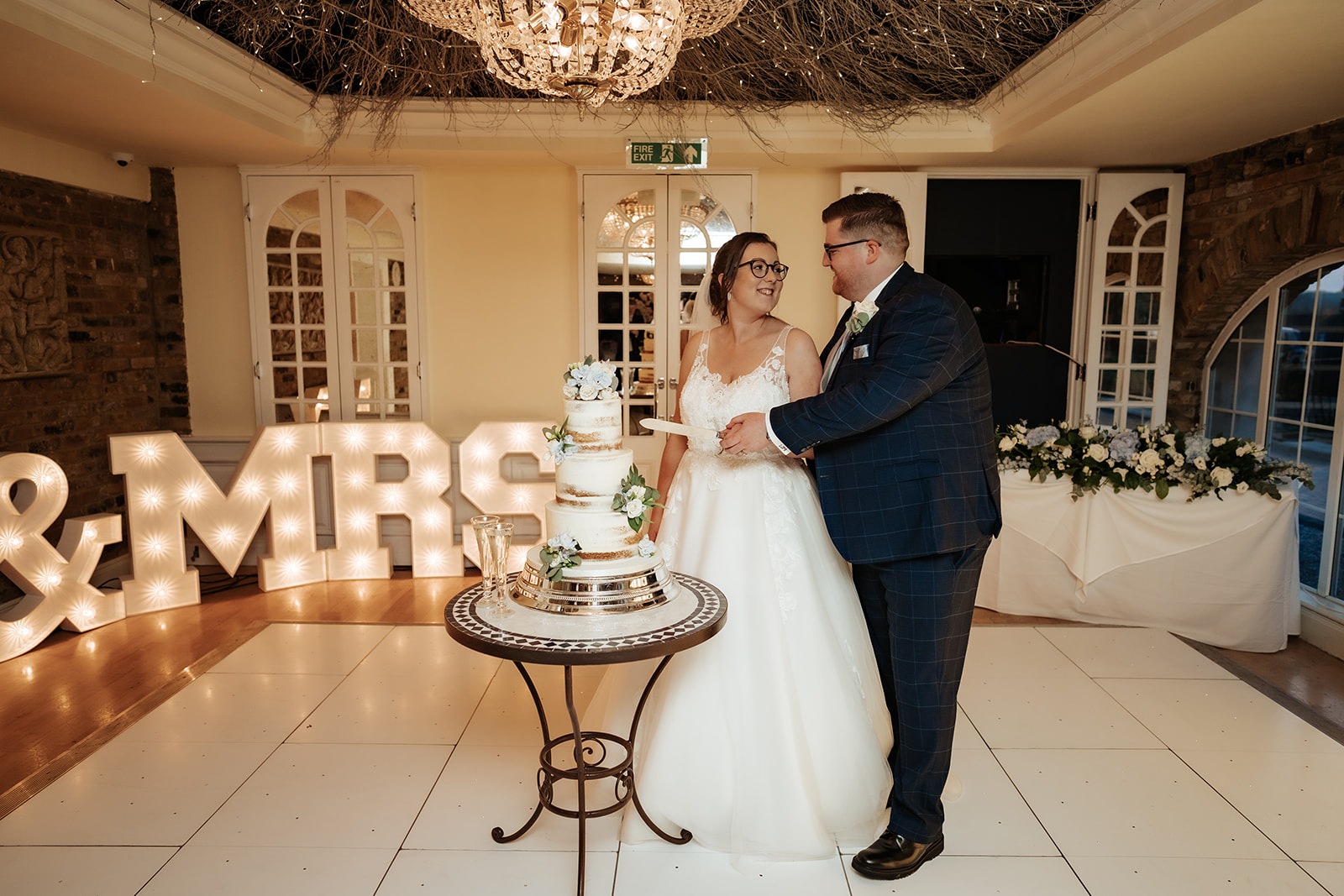 Hollie & Lewis - Friern Manor-1-5.jpg