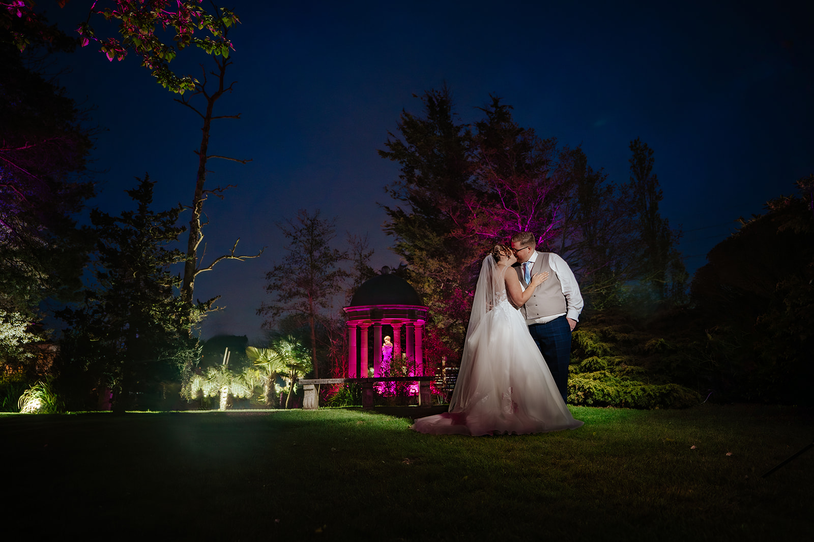 Hollie & Lewis - Friern Manor-1-23.jpg