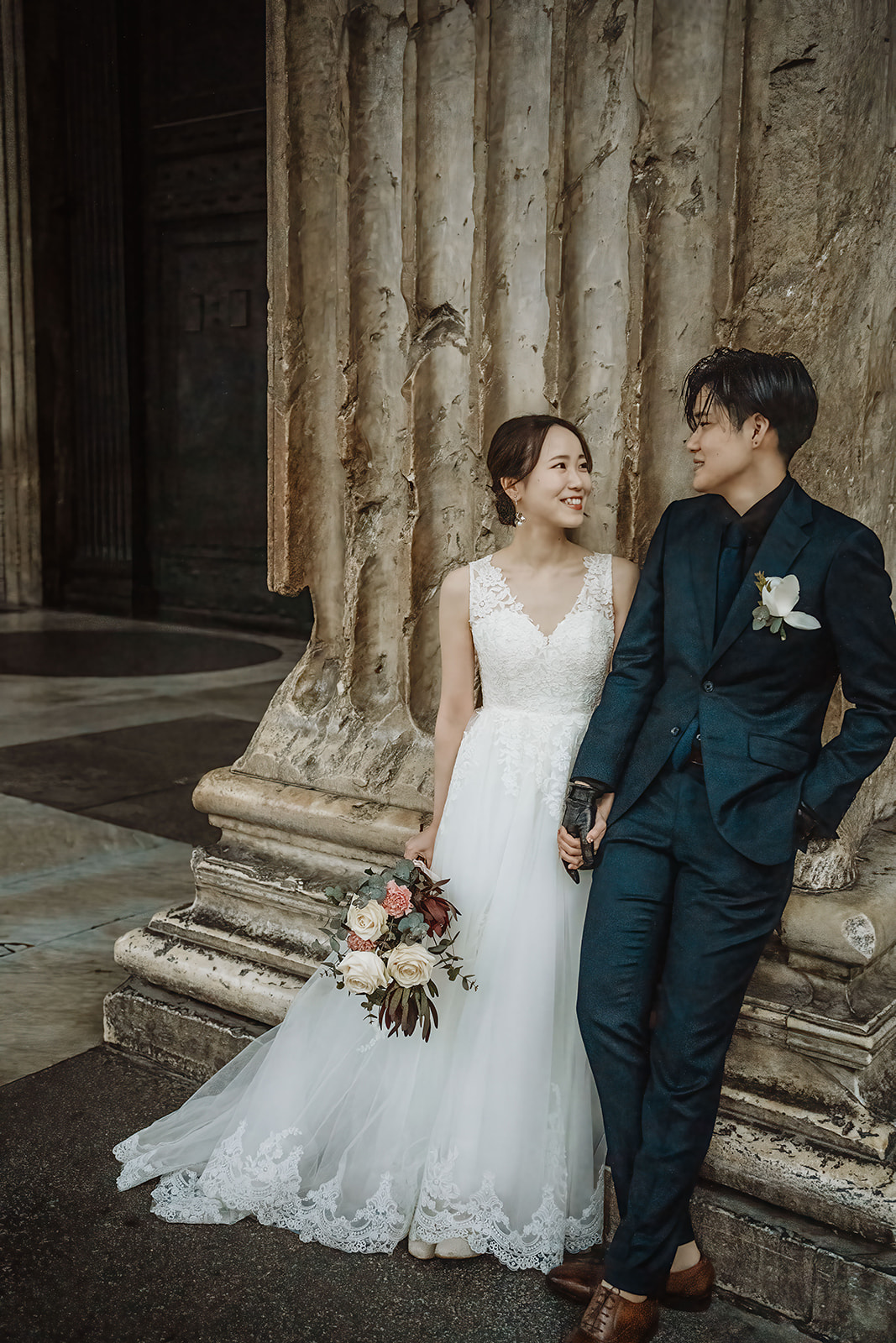 Rome wedding in the rain | Pantheon, San Pietro, Castel Sant