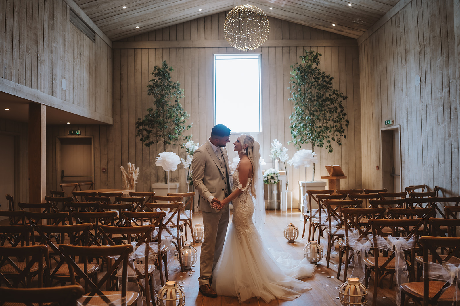 Danielle & Jordan - Primrose Hill - Cotswold -376 July 13, 2025 Terry JamesLily & White.jpg