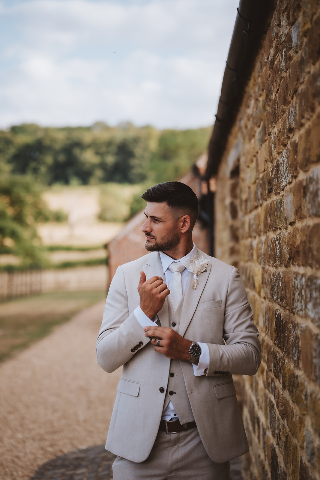 Danielle & Jordan - Primrose Hill - Cotswold -731 July 13, 2025 Terry JamesLily & White.jpg