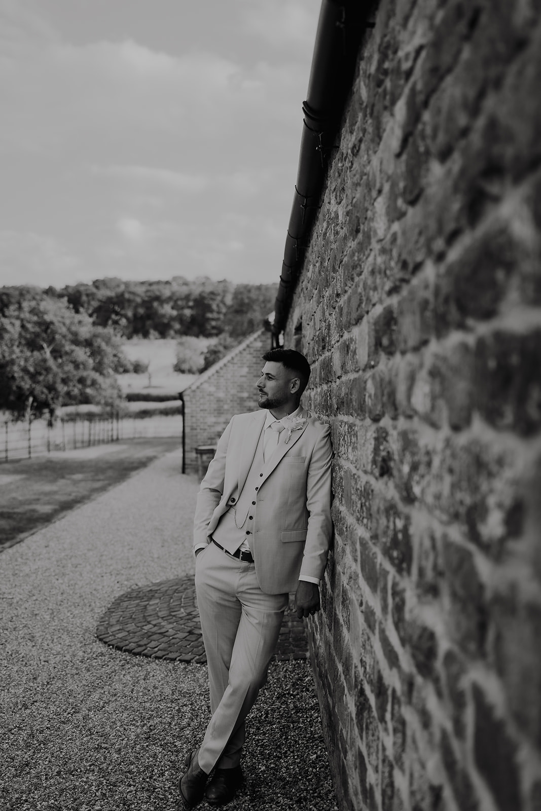 Danielle & Jordan - Primrose Hill - Cotswold -727 July 13, 2025 Terry JamesLily & White.jpg