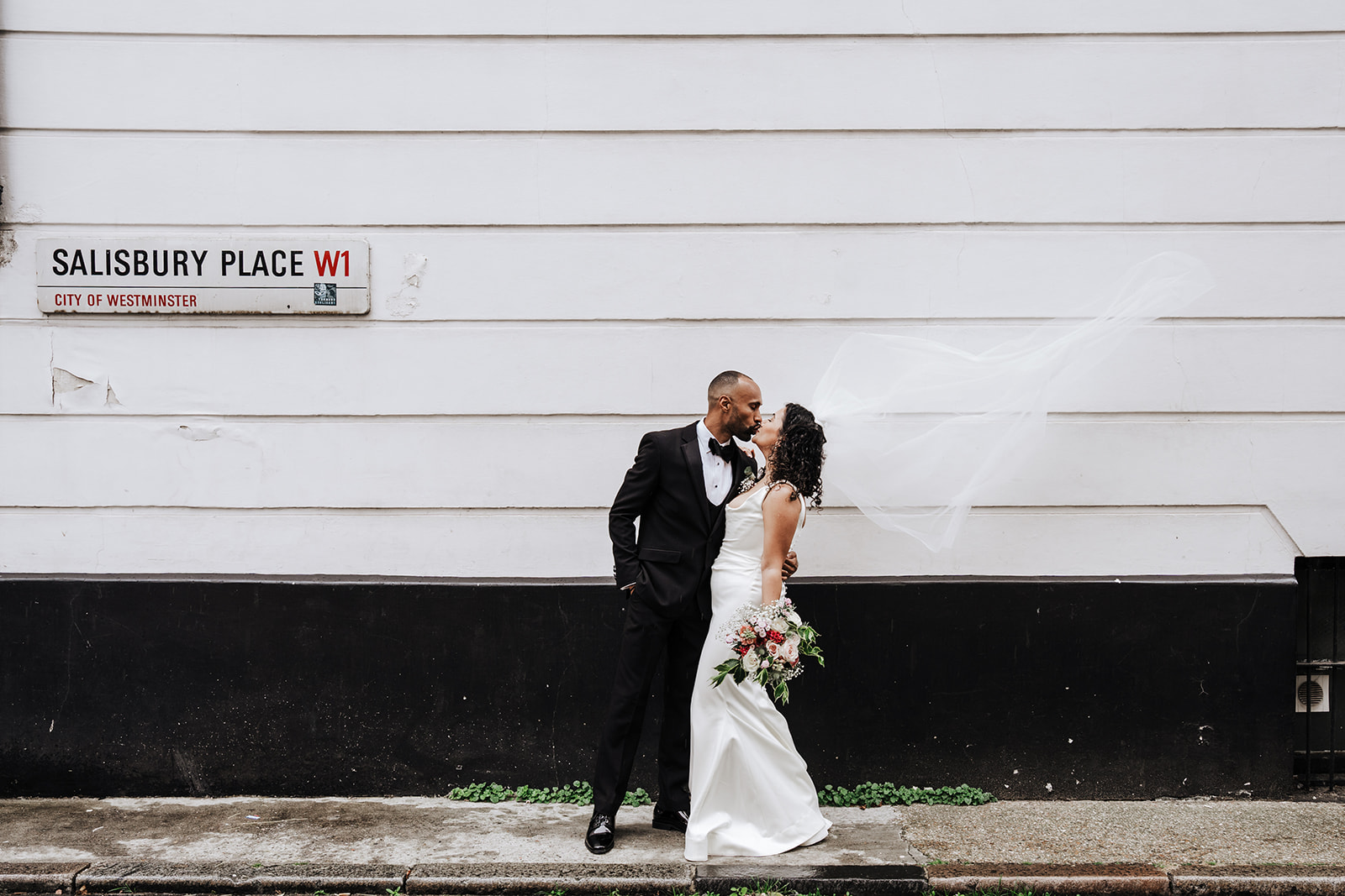 What Order Should You Book Wedding Suppliers In?