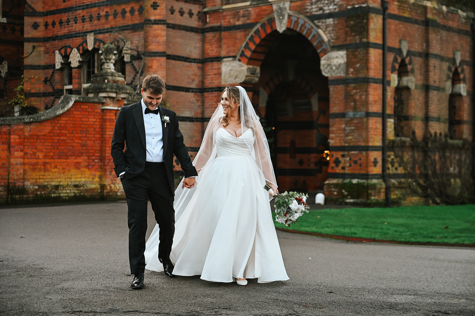 details from Fayth & Connor wedding
