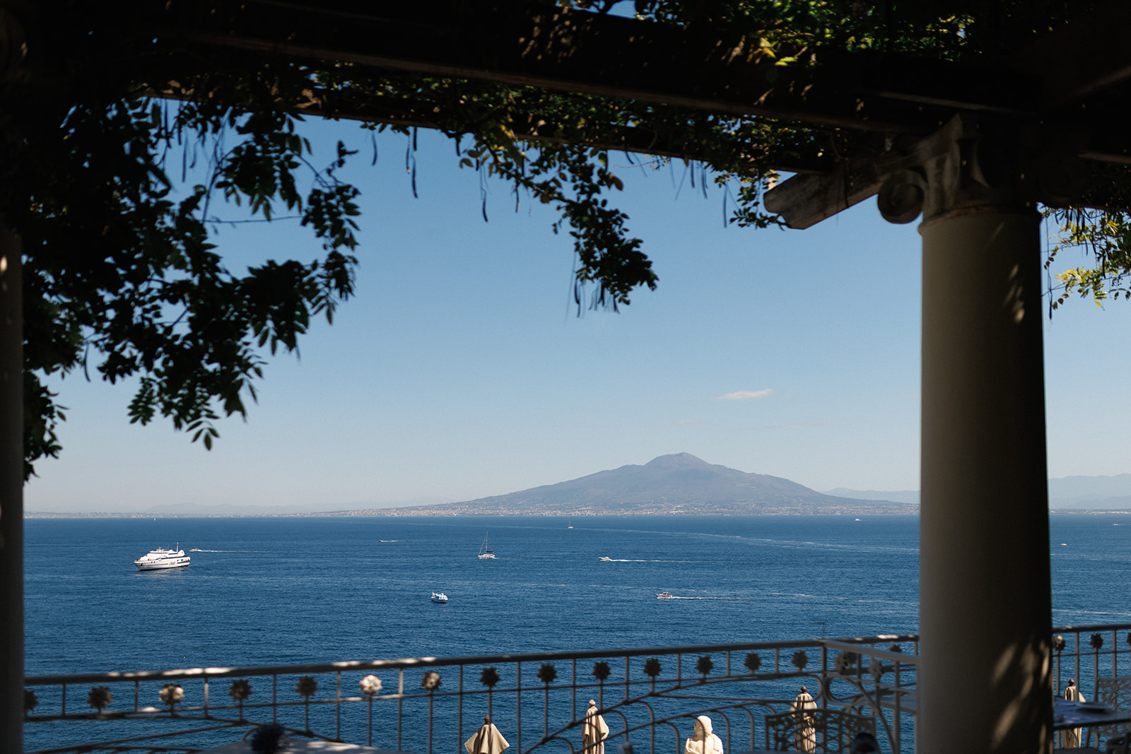 sorrento-wedding-photographer-bellevue-syrene-00003.jpg