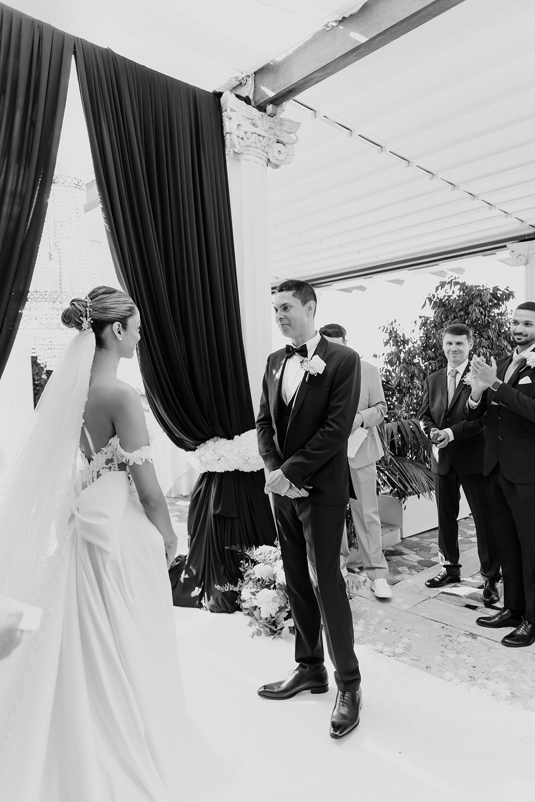 destination-wedding-photographer-bellevue-syrene-00004.jpg