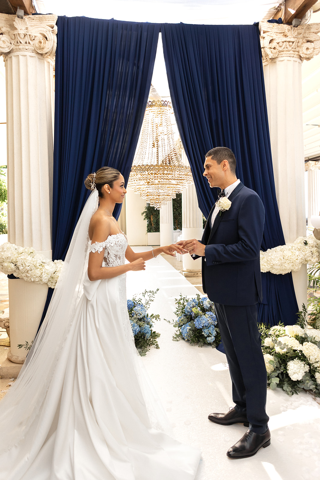 destination-wedding-photographer-bellevue-syrene-00006.jpg