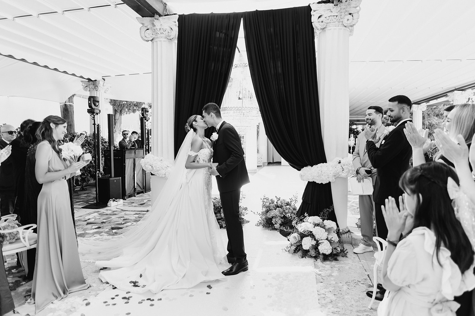 destination-wedding-photographer-bellevue-syrene-00010.jpg