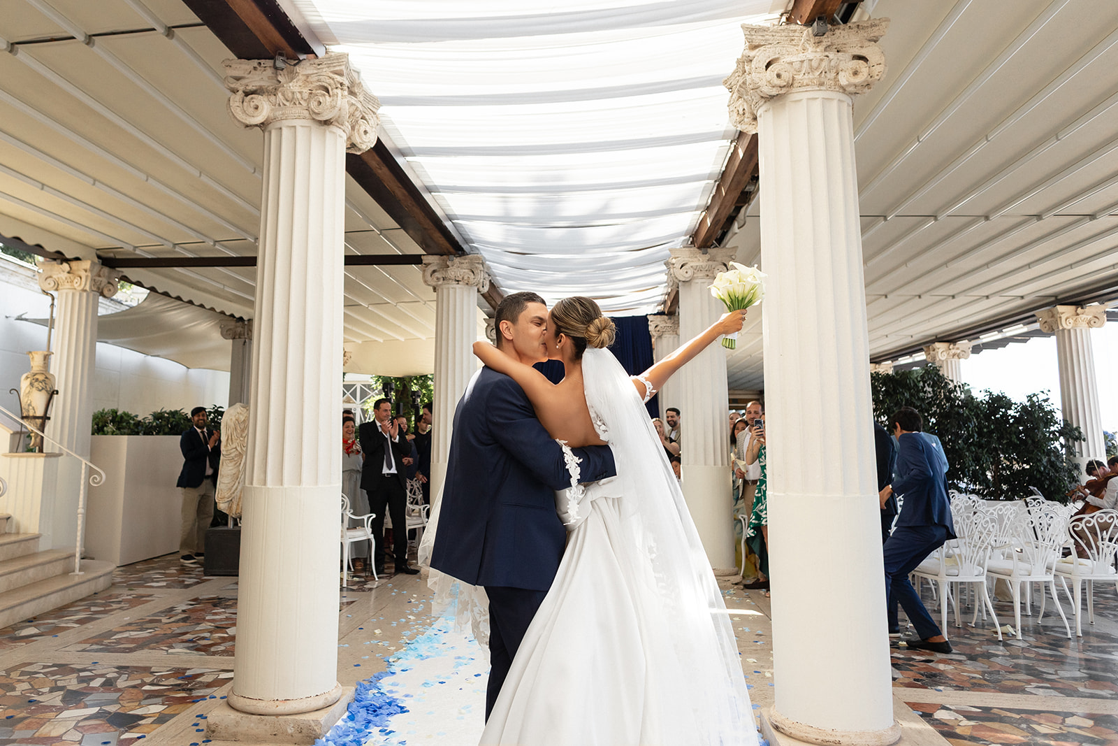 destination-wedding-photographer-bellevue-syrene-00016.jpg