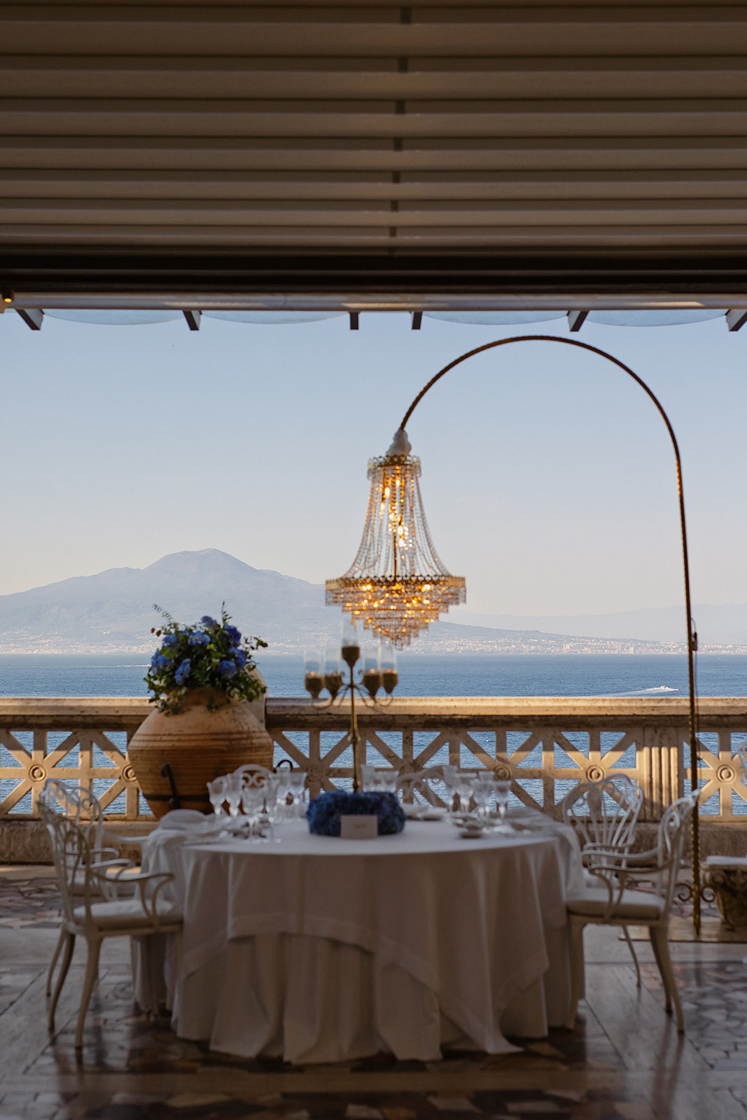 bellevue-syrene-sorrento-wedding-photographer-00012.jpg