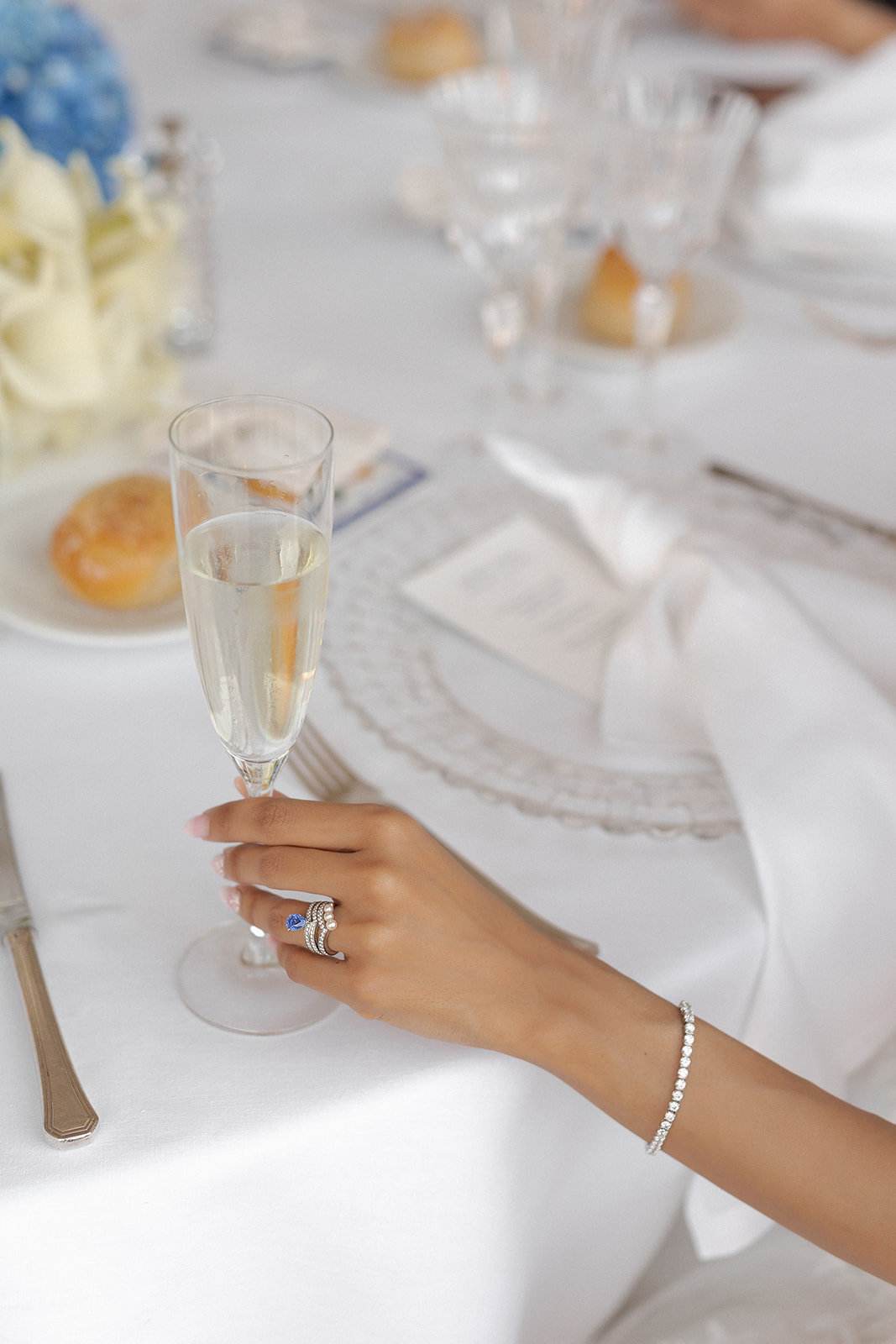 bellevue-syrene-sorrento-wedding-photographer-00017.jpg