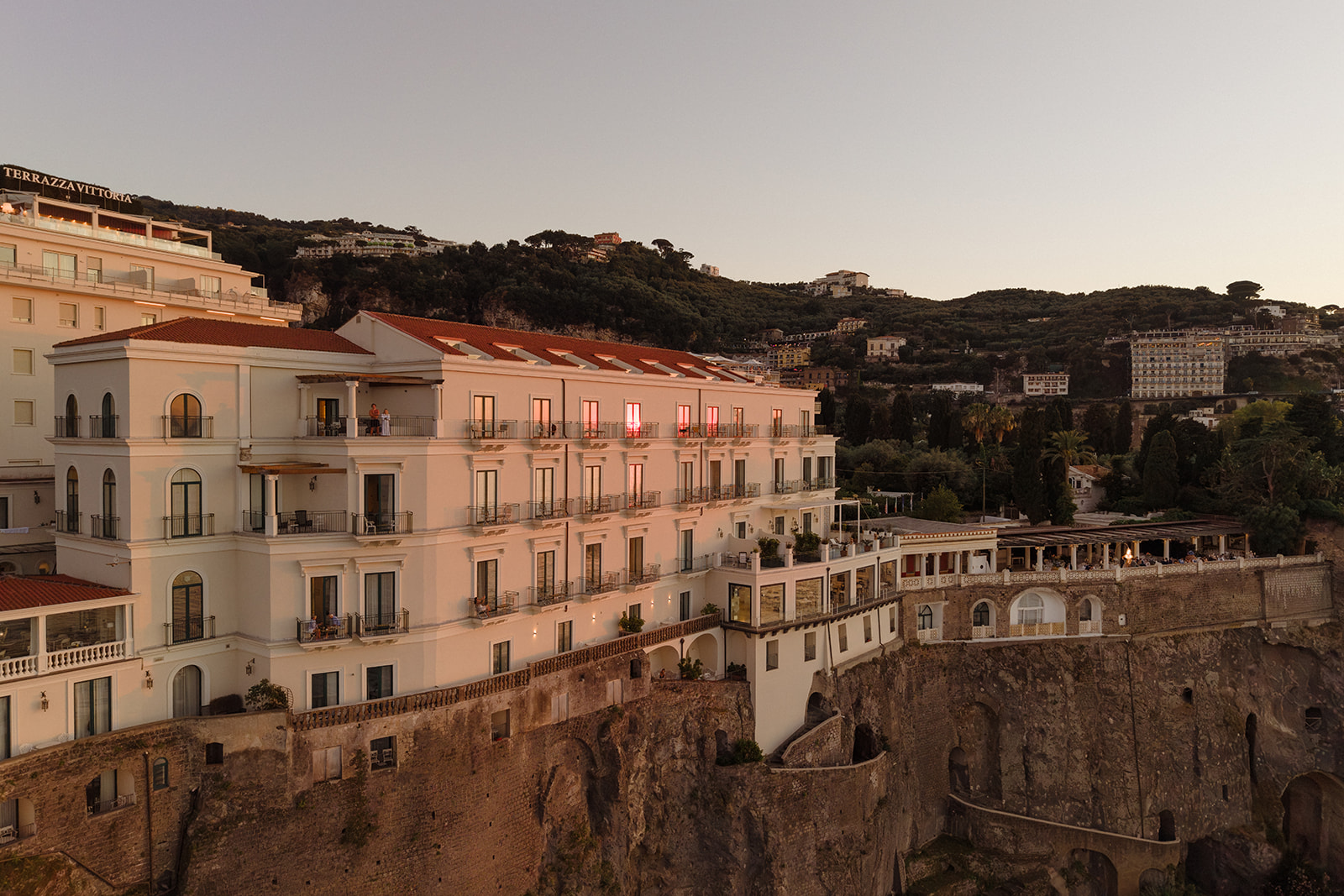 luxury-wedding-bellevue-syrene-sorrento-00013.jpg