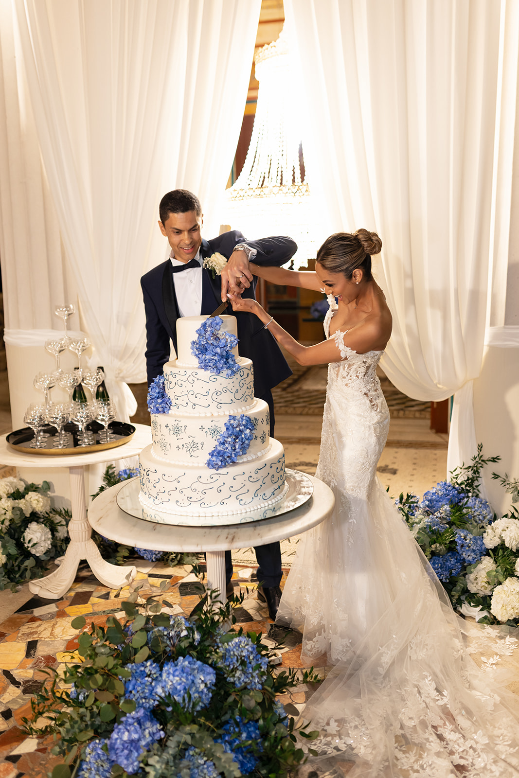 bellevue-syrene-sorrento-wedding-photographers-00004.jpg